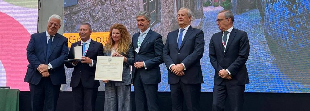 Entrega de Medalla de Oro en turismo a las Aldeas Históricas de Portugal