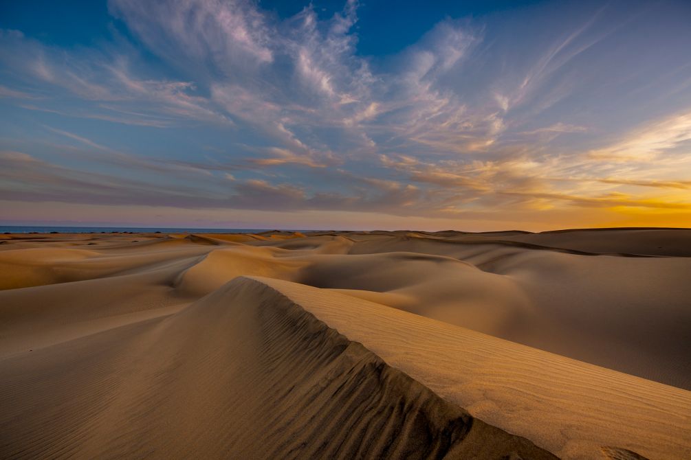 Vista panorámica de Las Dunas de Maspalomas, en Gran Canaria. Riqueza natural y compromiso con la sostenibilidad turística.